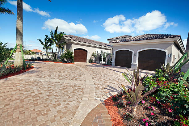 Best Driveway Pavers Near Me  in Loughman, FL